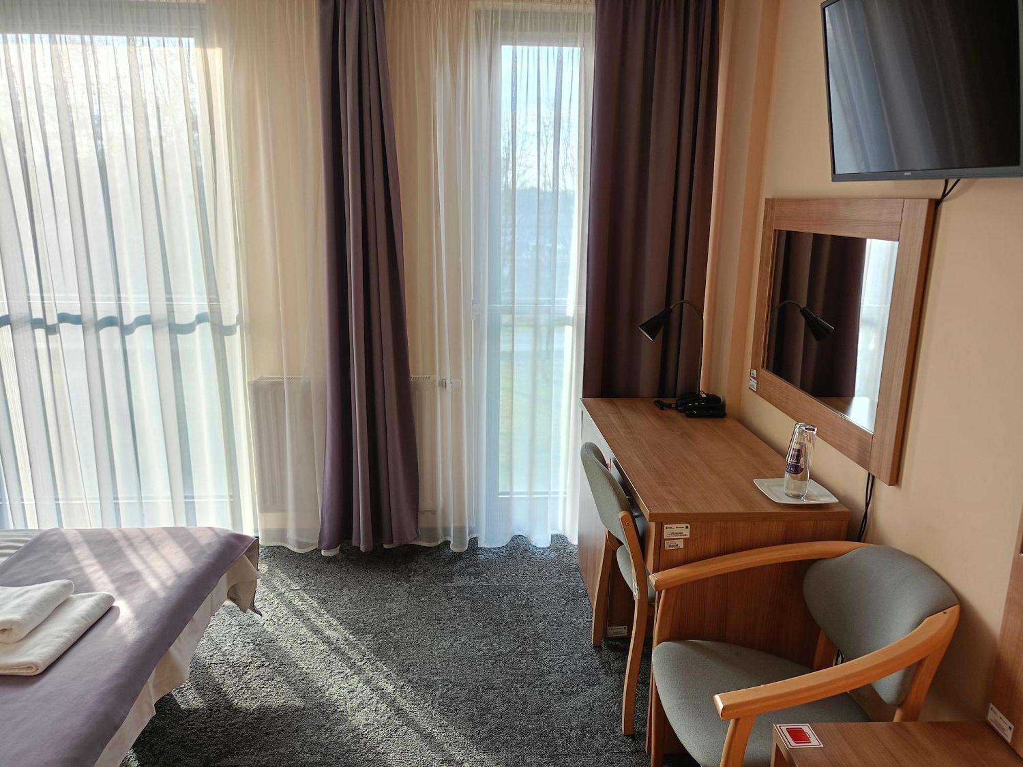 Hotel Olimpijski Oświęcim Εξωτερικό φωτογραφία